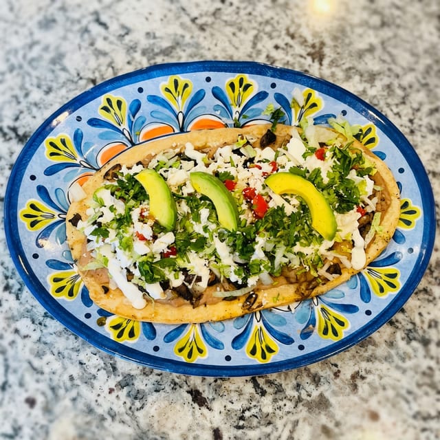 Carnitas Huarache.